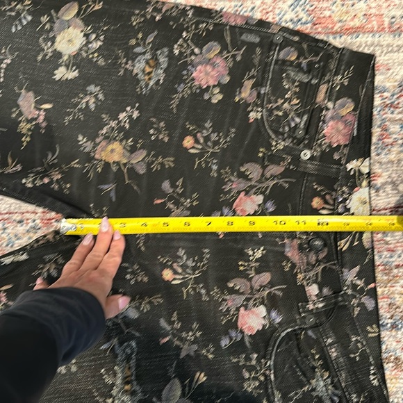 R13 Boyfriend Floral Jean in Black 27 - Picture 10 of 12